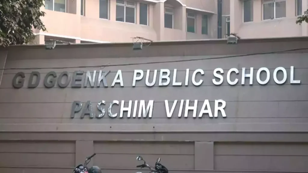 Bomb Threats in 40 Delhi Schools Spark Panic: Security Measures and Government Criticism"