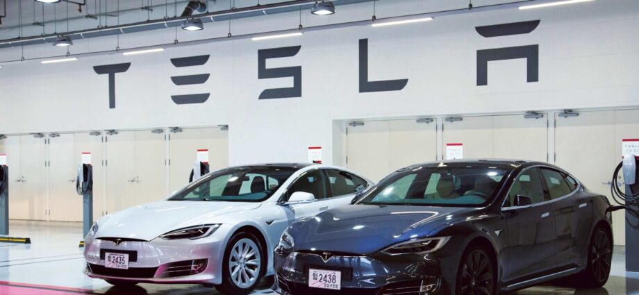 Tesla Resumes Search for New Delhi Showroom in Partnership with India’s DLF