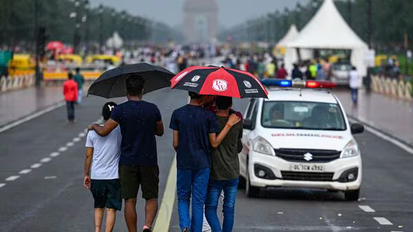 Delhi News Live Today, December 5, 2024: Weather Updates, AQI, and Top Stories