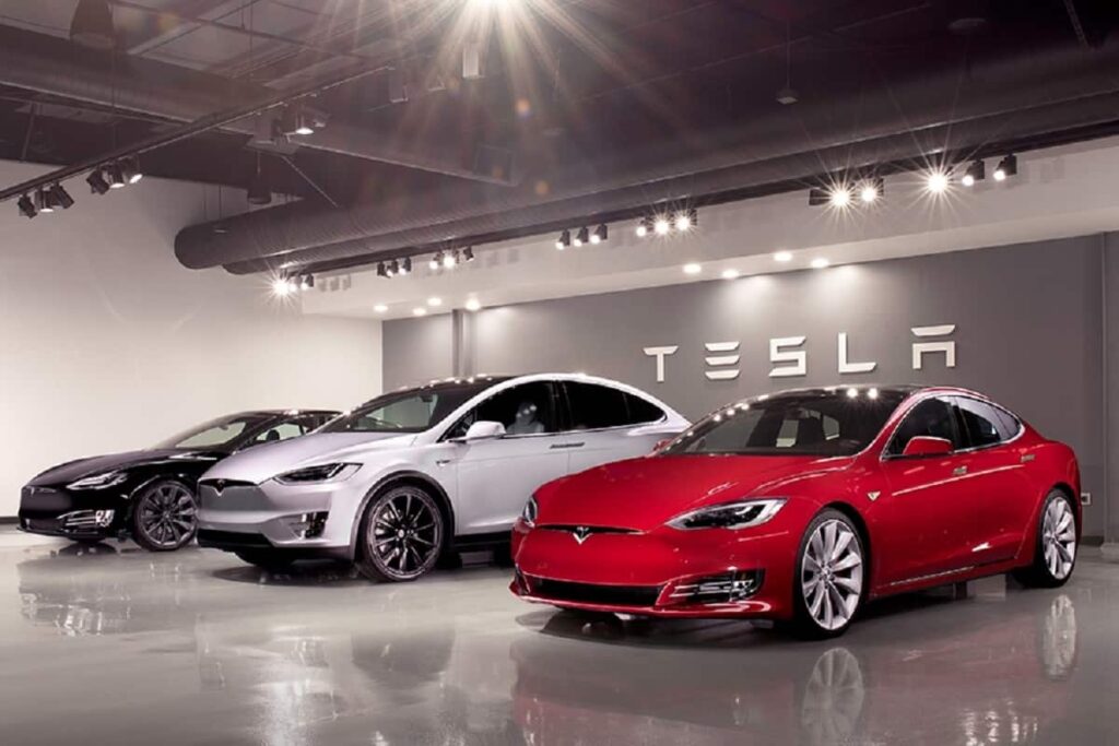 Tesla Resumes Search for New Delhi Showroom in Partnership with India’s DLF